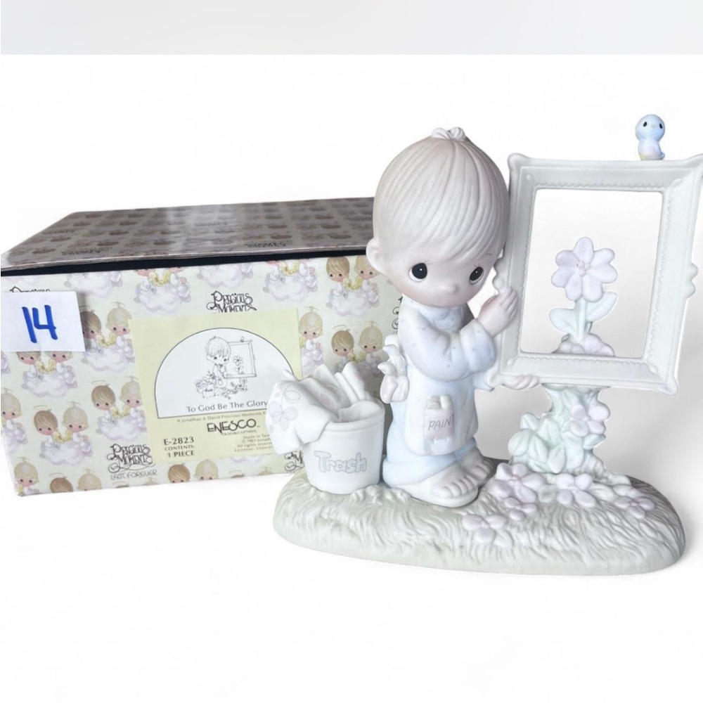 Vintage Precious Moments ‘To God be the Glory’ Figurine in excellent condition!!